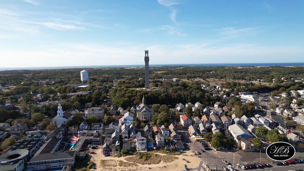 265 Commercial St, Provincetown, MA à vendre - Vidéo sur l’annonce professionnelle – Image 2 sur 59