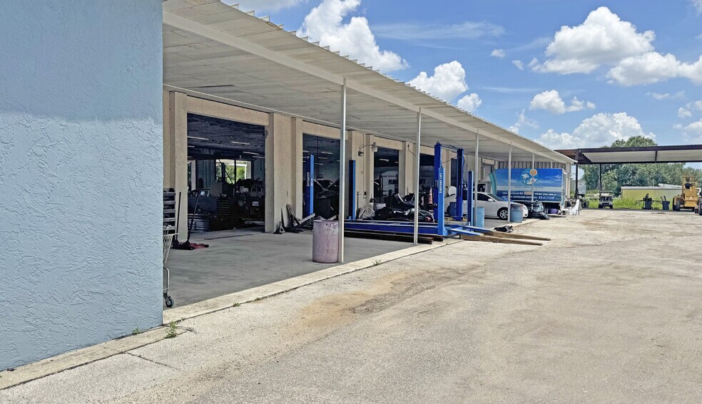 3100 Kennesaw St, Fort Myers, FL à vendre - Photo de l’immeuble – Image 3 sur 5