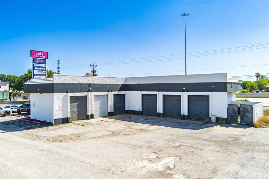1759 SW Loop 410, San Antonio, TX à vendre - Photo de l’immeuble – Image 1 sur 8