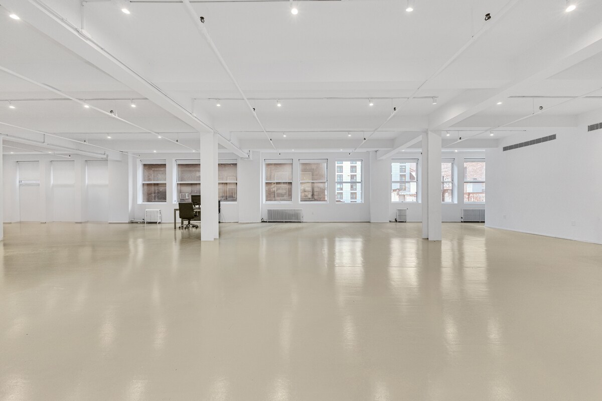 134 W 29th St, New York, NY 10001 - Lot 5th Floor -  - Photo intérieure - Image 2 of 11