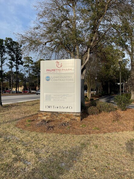 1200 Two Island Ct, Mount Pleasant, SC à louer - Photo de l’immeuble – Image 3 sur 11