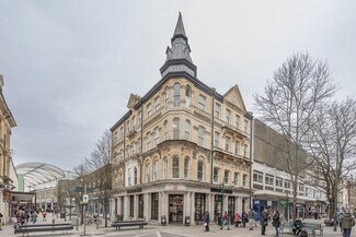 Plus de détails pour 25-26 Commercial St, Newport - Local commercial à vendre
