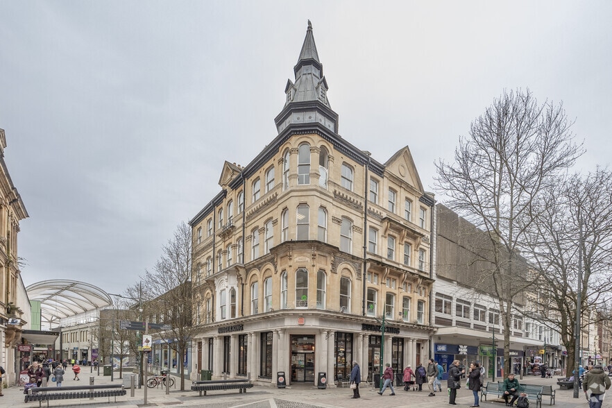 25-26 Commercial St, Newport à vendre - Photo principale – Image 1 sur 2
