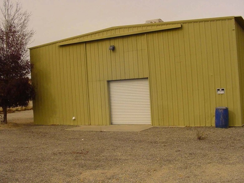 4413 Old Woman Springs Rd, Yucca Valley, CA à louer - Photo de l’immeuble – Image 3 sur 20