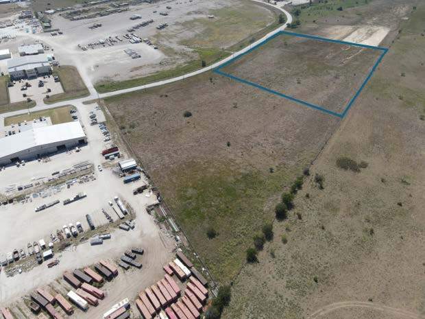 1400 Hughie Long Rd, Cresson, TX à vendre Photo de l’immeuble– Image 1 sur 2