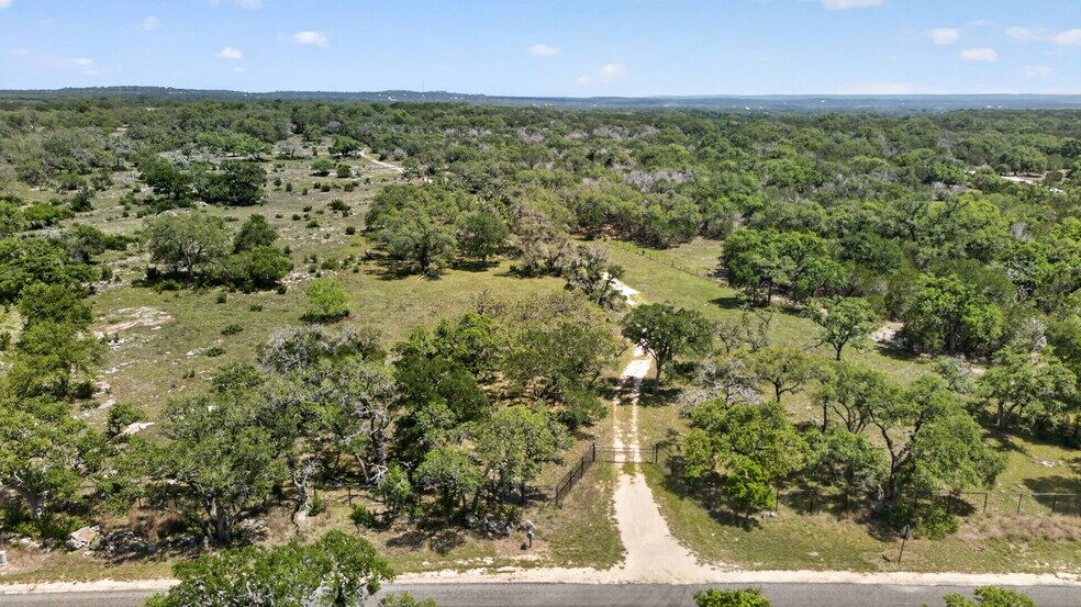 301 Sattler Rd, Spring Branch, TX à vendre - Photo de l’immeuble – Image 3 sur 31