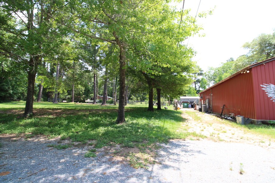 3031 Crump Rd, Tallahassee, FL à vendre - Photo de l’immeuble – Image 3 sur 12