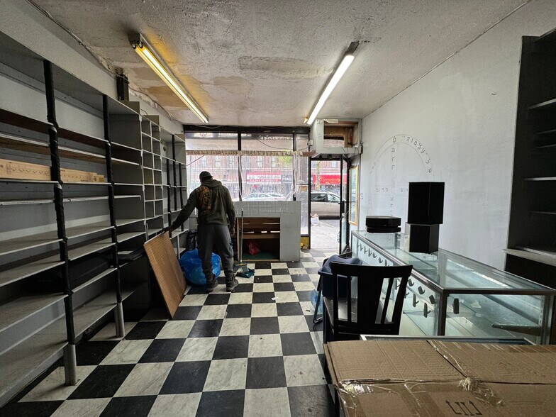 1083 Rutland Rd, Brooklyn, NY à louer - Photo de l’immeuble – Image 2 sur 3