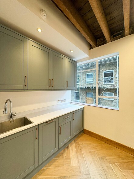 6 Grafton Mews, Londres à louer - Photo de l’immeuble – Image 3 sur 5