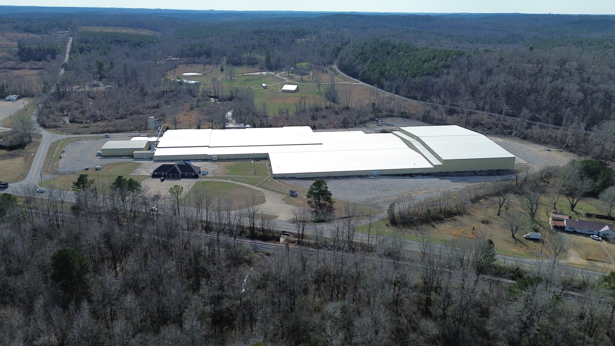 The NW Alabama Industrial Portfolio portefeuille de 3 biens à vendre sur LoopNet.fr Photo principale– Image 1 sur 4