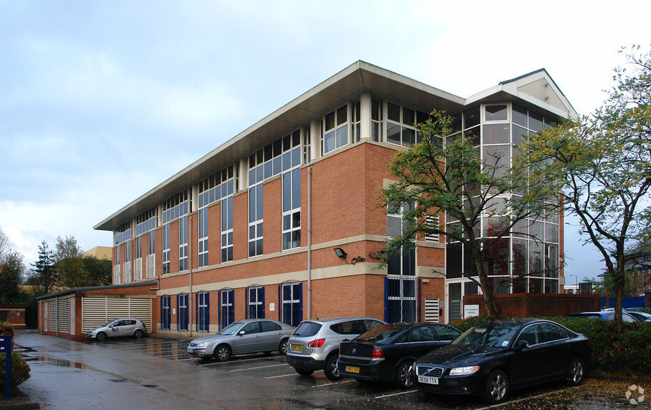 4 Brindley Rd, Manchester à louer - Photo de l’immeuble – Image 2 sur 5