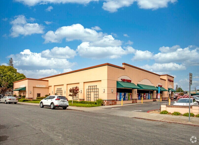 1601-1615 Meridian Ave, San Jose, CA à louer - Photo de l’immeuble – Image 1 sur 12