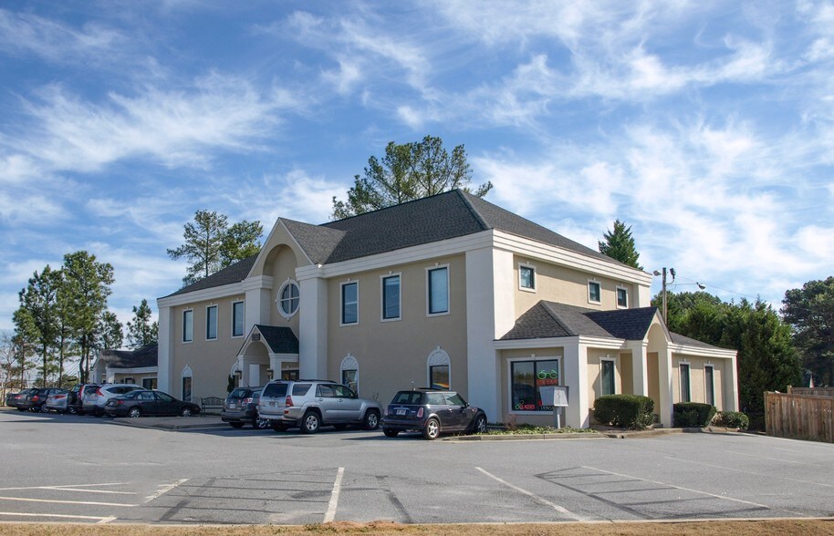 6572 Highway 92, Acworth, GA à louer - Photo de l’immeuble – Image 2 sur 3