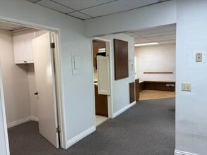 13326 South St, Cerritos, CA à louer Photo intérieure– Image 2 sur 5