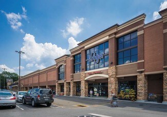Plus de détails pour 3851-3895 Peachtree Rd NE, Atlanta, GA - Local commercial à louer