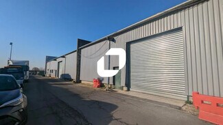 Plus de détails pour Local d'activités à louer