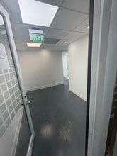 2655 Le Jeune Rd, Coral Gables, FL à louer Photo intérieure– Image 1 sur 10