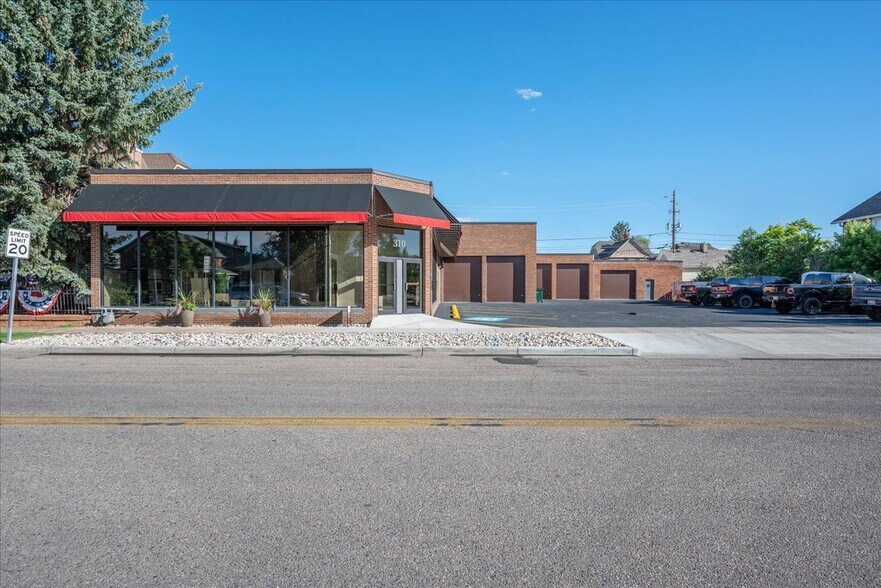 310 E 17th St, Cheyenne, WY à vendre - Photo de l’immeuble – Image 3 sur 45