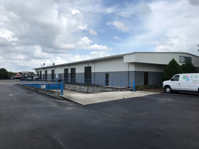 4045 Forrestal Ave, Orlando, FL à louer - Photo de l’immeuble – Image 3 sur 3