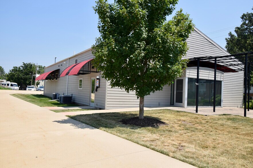 208 Parkinson St, Normal, IL à louer - Photo principale – Image 1 sur 10
