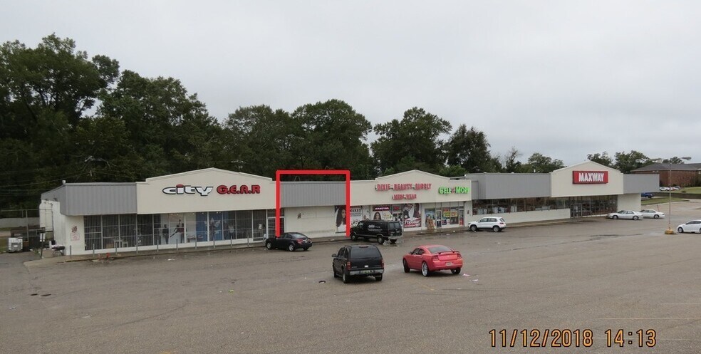 517-525 W Fairview Ave, Montgomery, AL à louer - Photo de l’immeuble – Image 2 sur 5