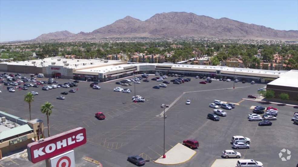 1208-1284 S Nellis Blvd, Las Vegas, NV à vendre - Vidéo aérienne par drone – Image 2 sur 19
