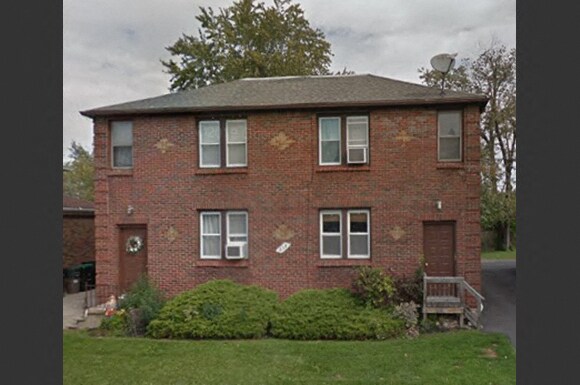 633 Englewood Ave, Buffalo, NY à vendre - Photo principale – Image 1 sur 9