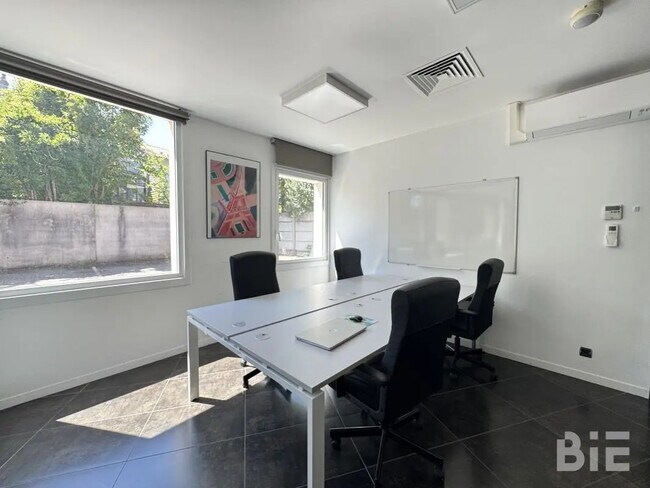 Plus de détails pour 21B Boulevard Pierre 1er, Le Bouscat - Bureau à louer