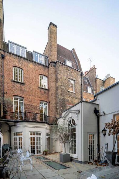 13-14 South Audley St, Londres à vendre - Photo de l’immeuble – Image 3 sur 6