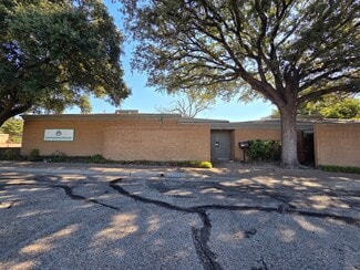 Plus de détails pour 2123 S 61st St, Temple, TX - Bureau à louer