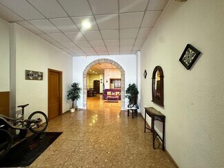 Plus de détails pour Local commercial à vendre