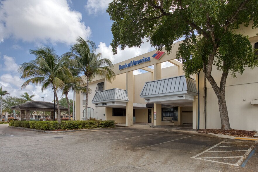 3800 W Broward Blvd, Fort Lauderdale, FL à vendre - Photo de l’immeuble – Image 2 sur 36