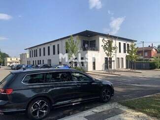 Plus de détails pour Bureau, Local d'activités à louer