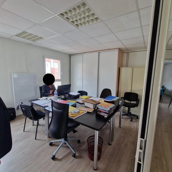 Bureau dans Saint-Laurent-Blangy à vendre - Photo de l’immeuble – Image 2 sur 4