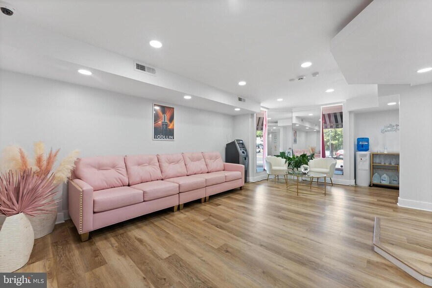 11 E Main St, Marlton, NJ à vendre - Photo de l’immeuble – Image 3 sur 27