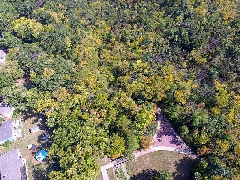 10806 Grandview Rd, Kansas City, MO à vendre - Photo de l’immeuble – Image 3 sur 7