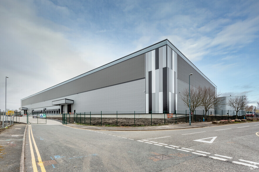 Omega Dr, Manchester à louer - Photo principale – Image 1 sur 4