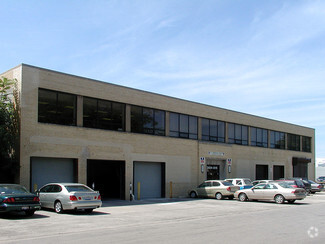Plus de détails pour 3512 N Kostner Ave, Chicago, IL - Industriel/Logistique à louer