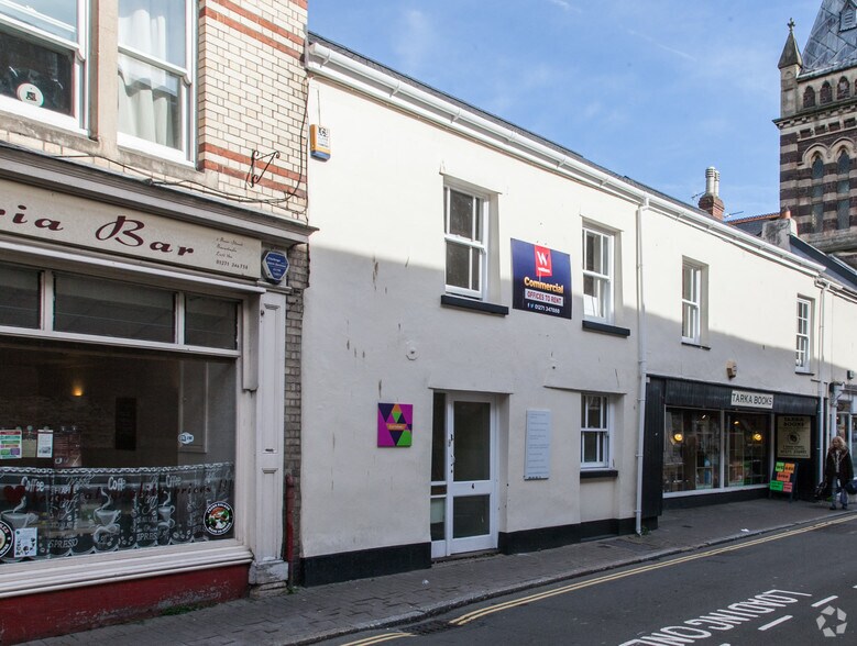 4 Bear St, Barnstaple à louer - Photo de l’immeuble – Image 2 sur 5