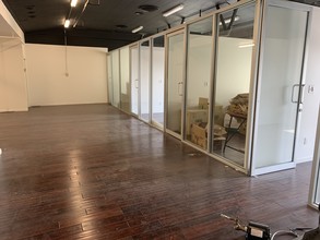 7309-7315 Melrose Ave, Los Angeles, CA à louer Photo intérieure– Image 1 sur 8
