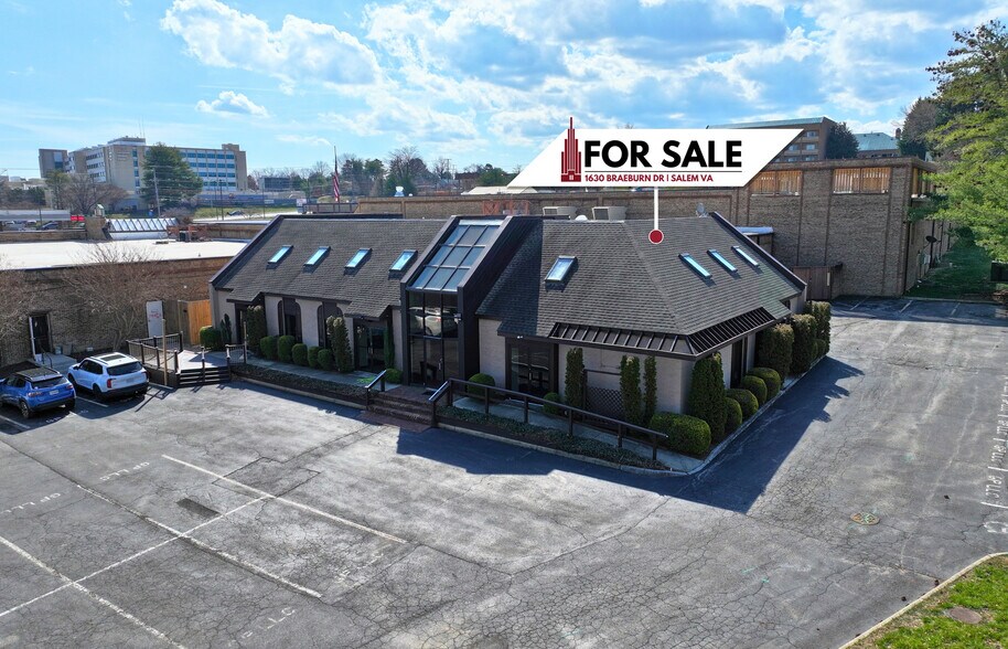 1630 Braeburn Dr, Salem, VA à vendre - Photo de l’immeuble – Image 2 sur 11