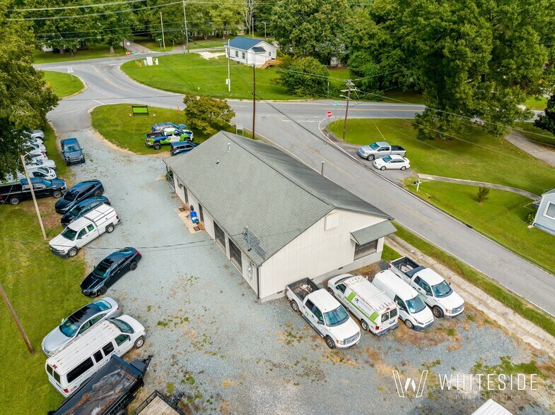 741 Wilshire Ave SW, Concord, NC à vendre - Photo de l’immeuble – Image 2 sur 9