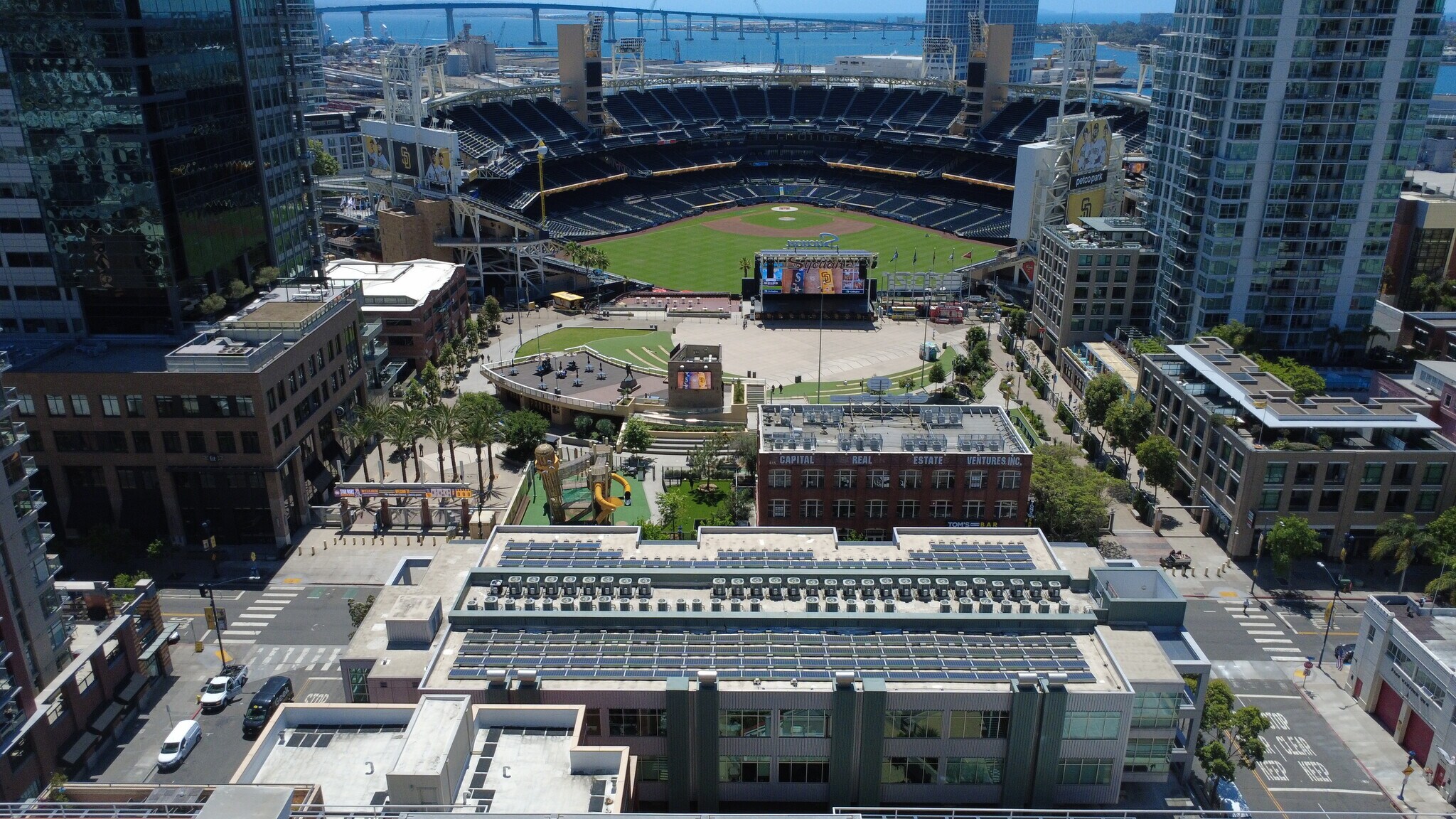 406 9th Ave, San Diego, CA à vendre Photo principale– Image 1 sur 44