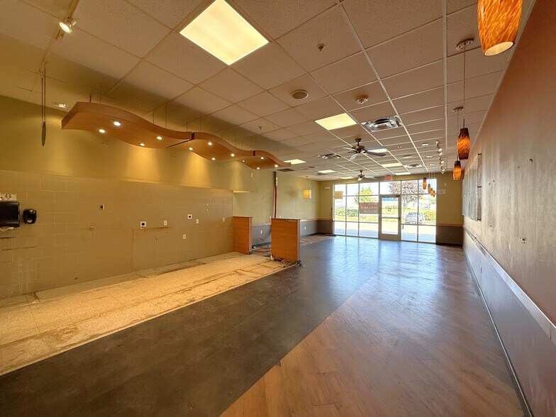 780 Community Dr, North Liberty, IA à louer - Photo de l’immeuble – Image 2 sur 4