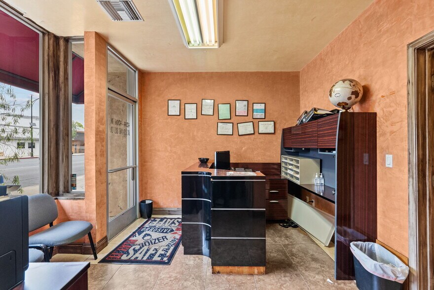 4204 W Burbank Blvd, Burbank, CA à vendre - Photo de l’immeuble – Image 2 sur 24
