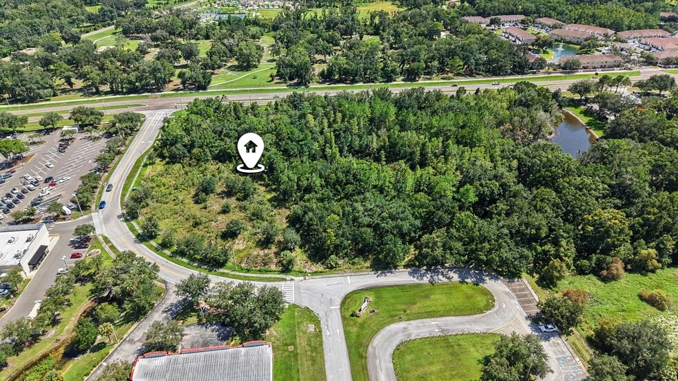 18202 Meadows rd, Tampa, FL à vendre - Photo de l’immeuble – Image 1 sur 23