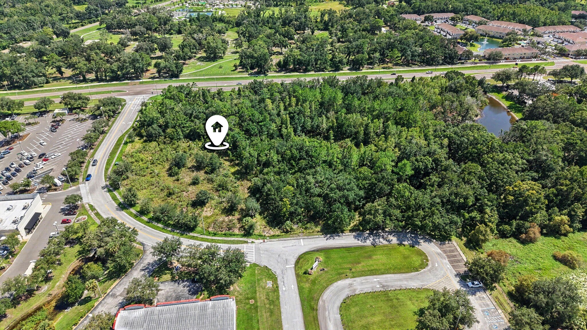 18202 Meadows rd, Tampa, FL à vendre Photo de l’immeuble– Image 1 sur 24