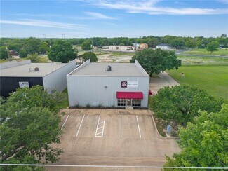 Plus de détails pour 1134 Finfeather Rd, Bryan, TX - Local d’activités à vendre