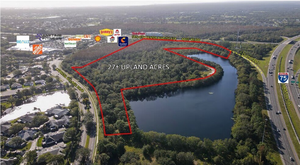 806 Cypress Village Blvd, Sun City Center, FL à vendre - Photo de l’immeuble – Image 2 sur 3