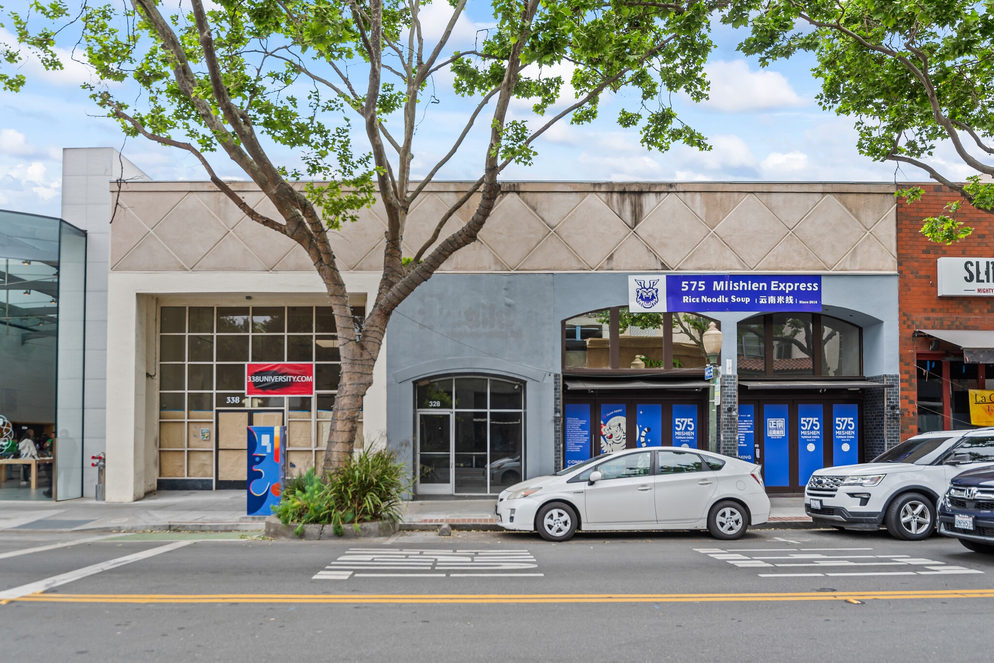 326-338 University Ave, Palo Alto, CA à louer Photo de l’immeuble– Image 1 sur 9
